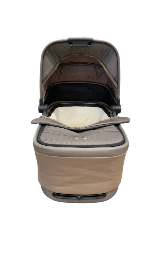 Silver Cross Reef First Bed Folding Bassinet, Earth - Image 3