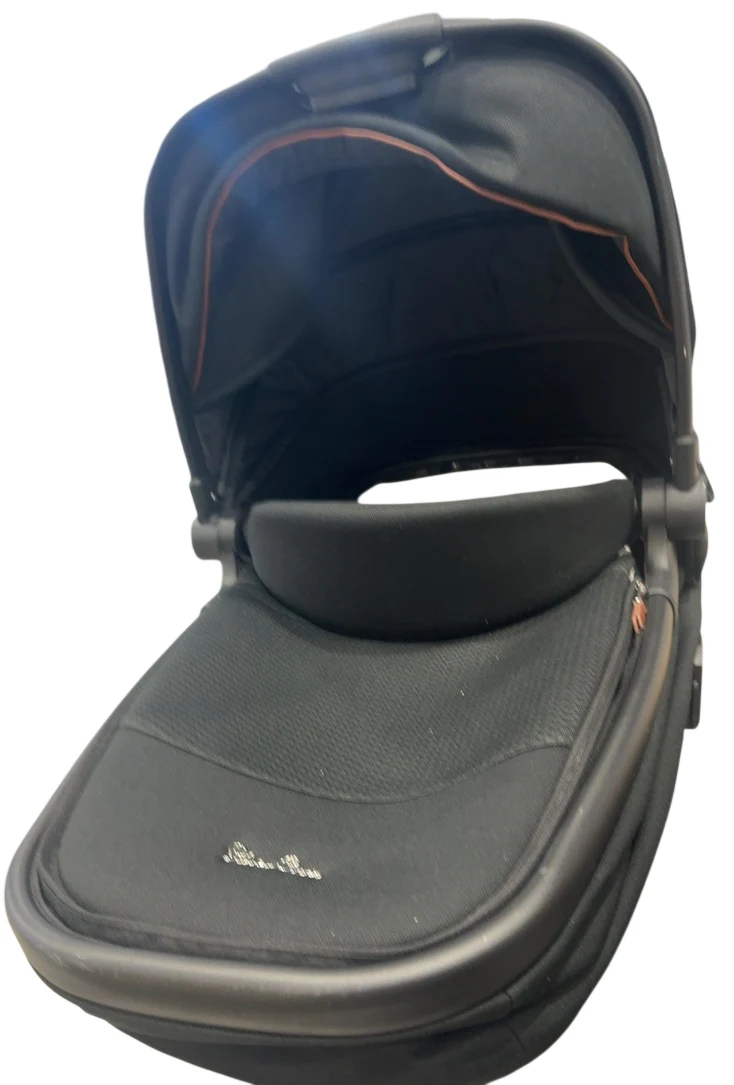 Silver Cross Reef First Bed Folding Bassinet, Nocturne - Image 2
