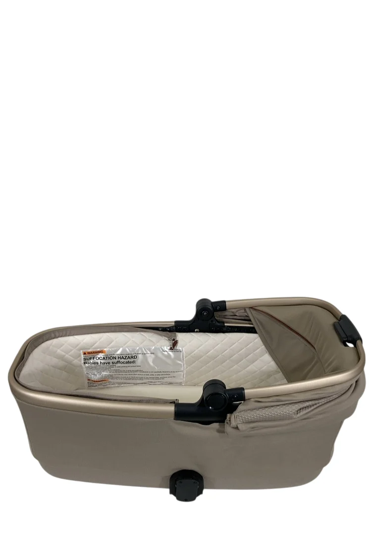 Silver Cross Reef First Bed Folding Bassinet, Stone - Image 2