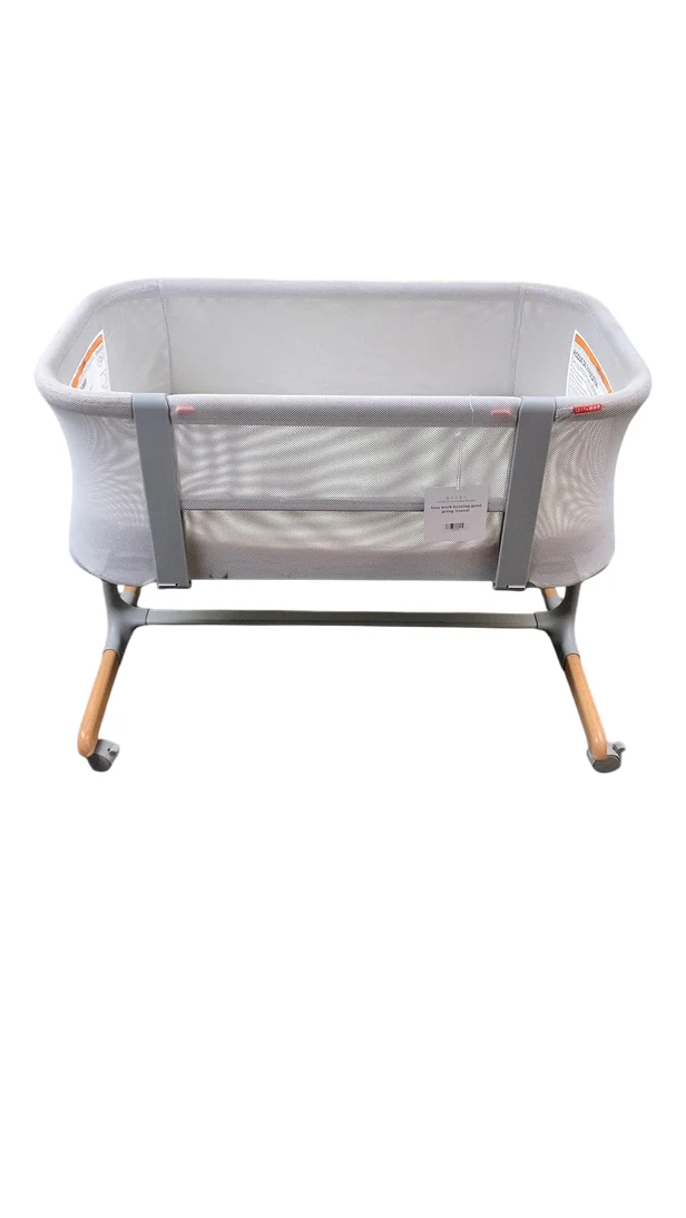 Skip Hop Cozy-Up 2-in-1 Bedside Sleeper and Bassinet, Grey