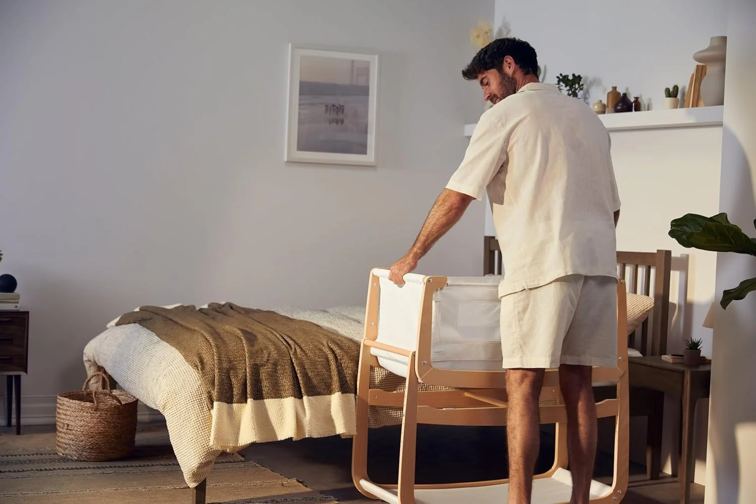 Snuz SnuzPod4 Bedside Bassinet, Natural - Image 3