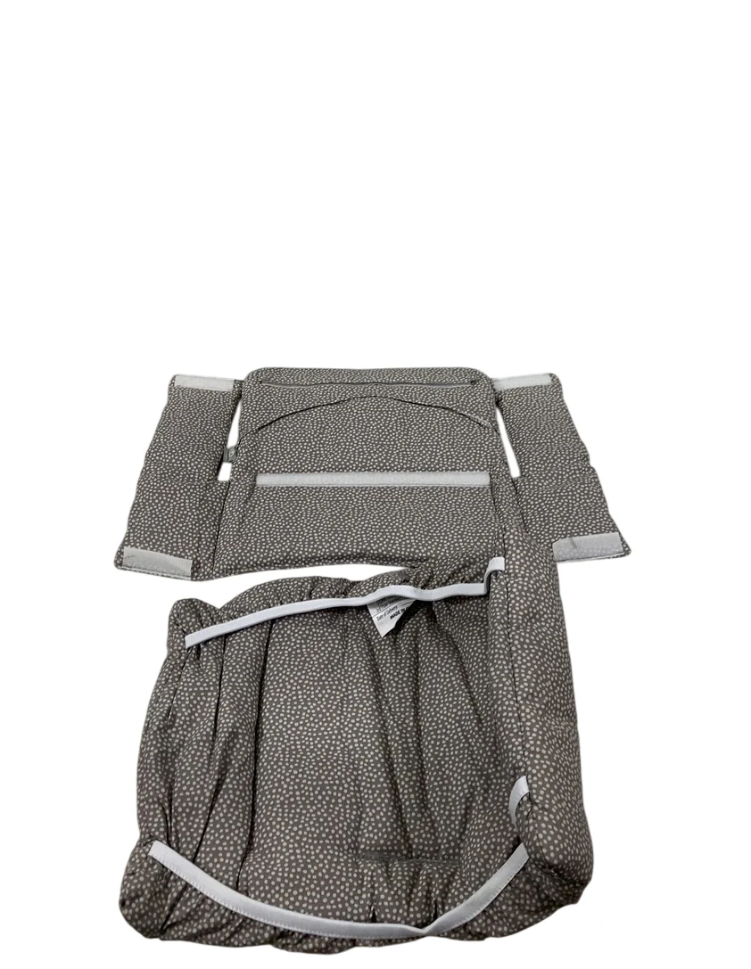 Stokke Tripp Trapp Classic Cushion, Dots Grey, Version 2.0 - Image 3