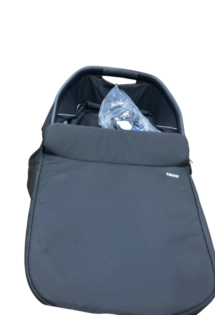 Thule Urban Glide 3/4 Bassinet, Black - Image 4