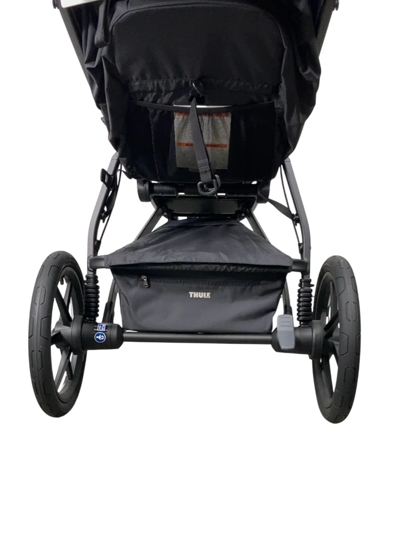 Thule Urban Glide 3 Stroller, 2024, Black on Black, Click In Buckle - Image 4