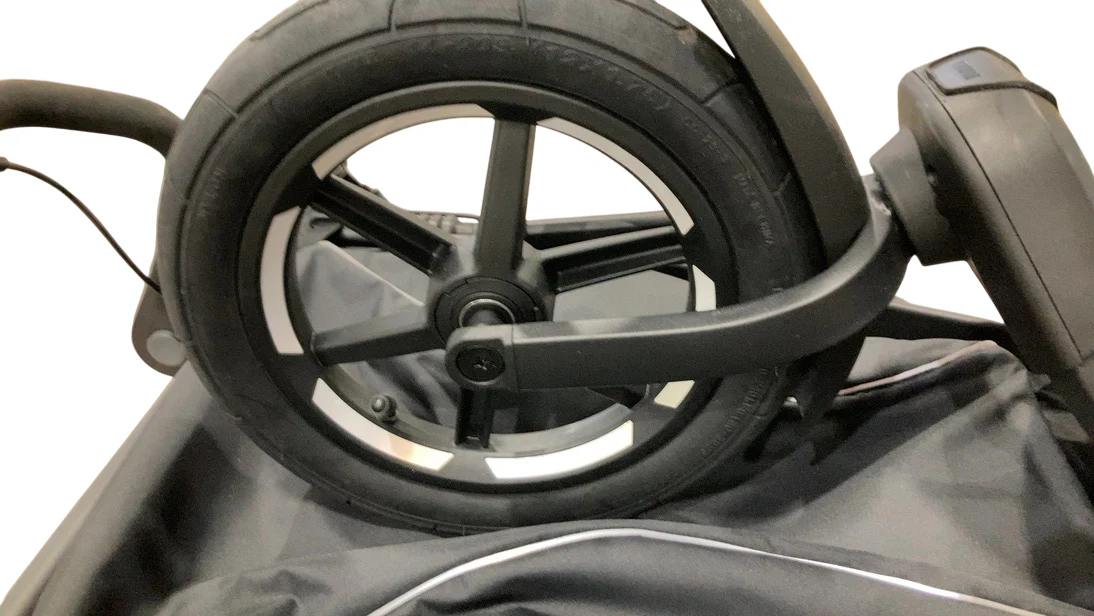 Thule Urban Glide 3 Stroller, 2025, Black on Black - Image 9