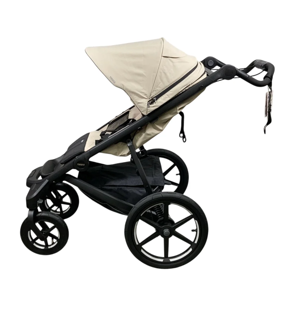 Thule Urban Glide 4-Wheel Stroller, 2023, Soft Beige, Click In Buckle - Image 4