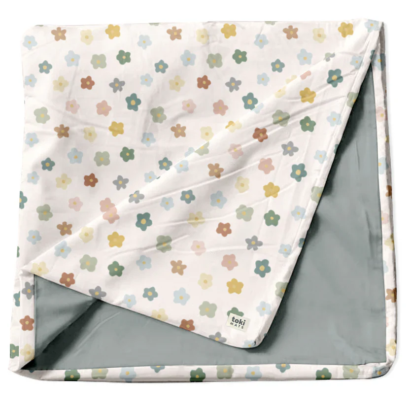 Toki Kids Mega Mat Cover 55"x55", Playful posies