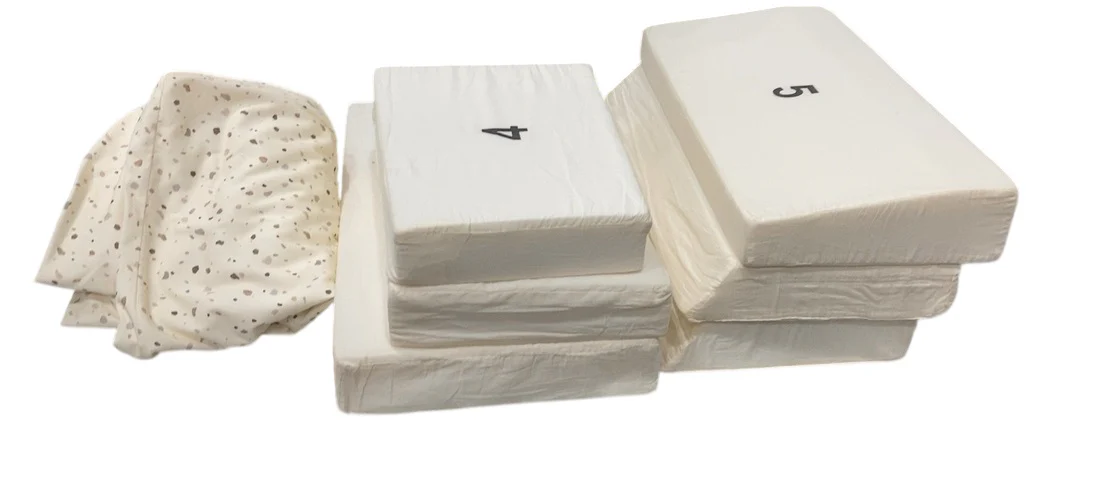 Toki Kids Play Couch, Terrazzo Chalk - Image 2