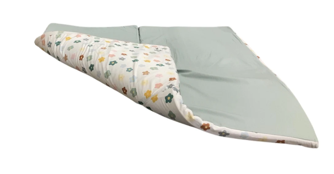 Toki Kids Standard Padded Play Mat 40" x 40", Playful Posies - Image 3