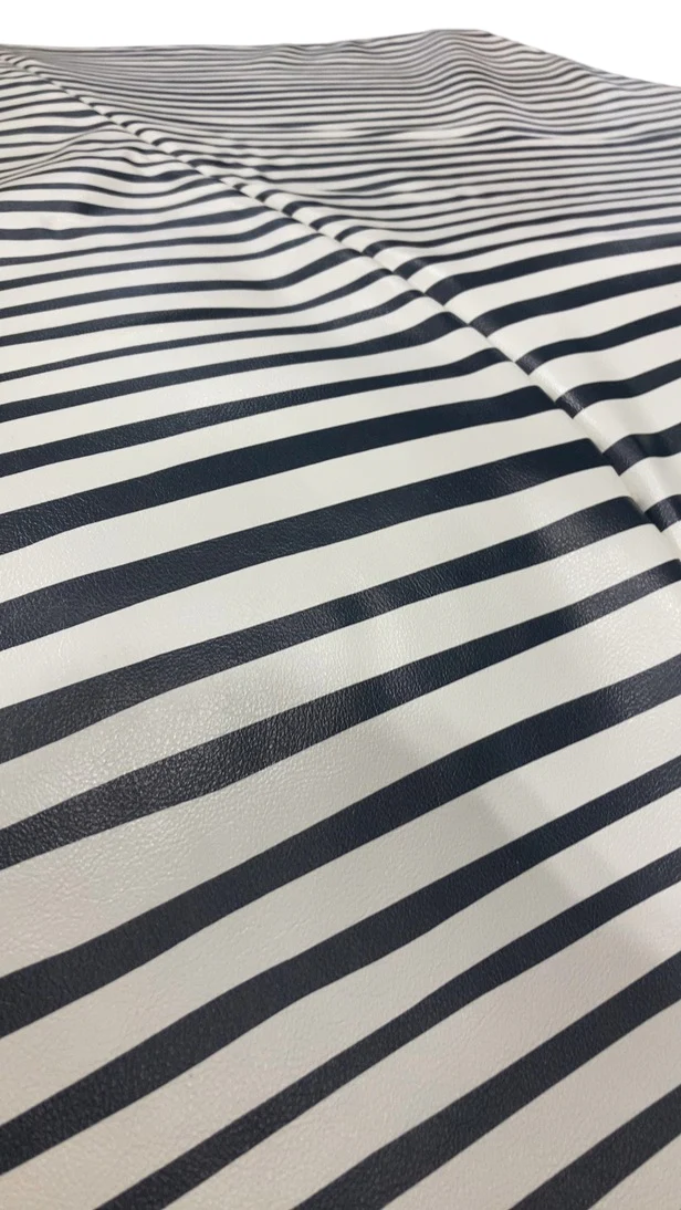 Toki Kids Vegan Leather Mat Standard, Bold Stripe - Image 3