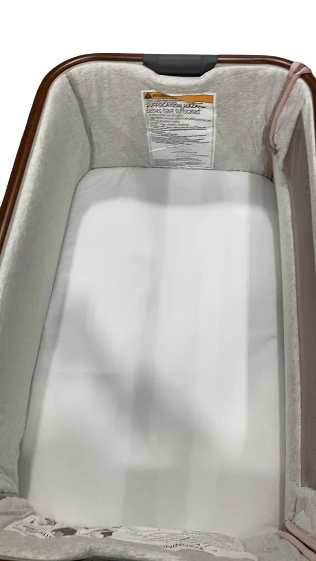 Tutti Bambini Cozee Luxe Bedside Bassinet, Pink/Walnut - Image 4