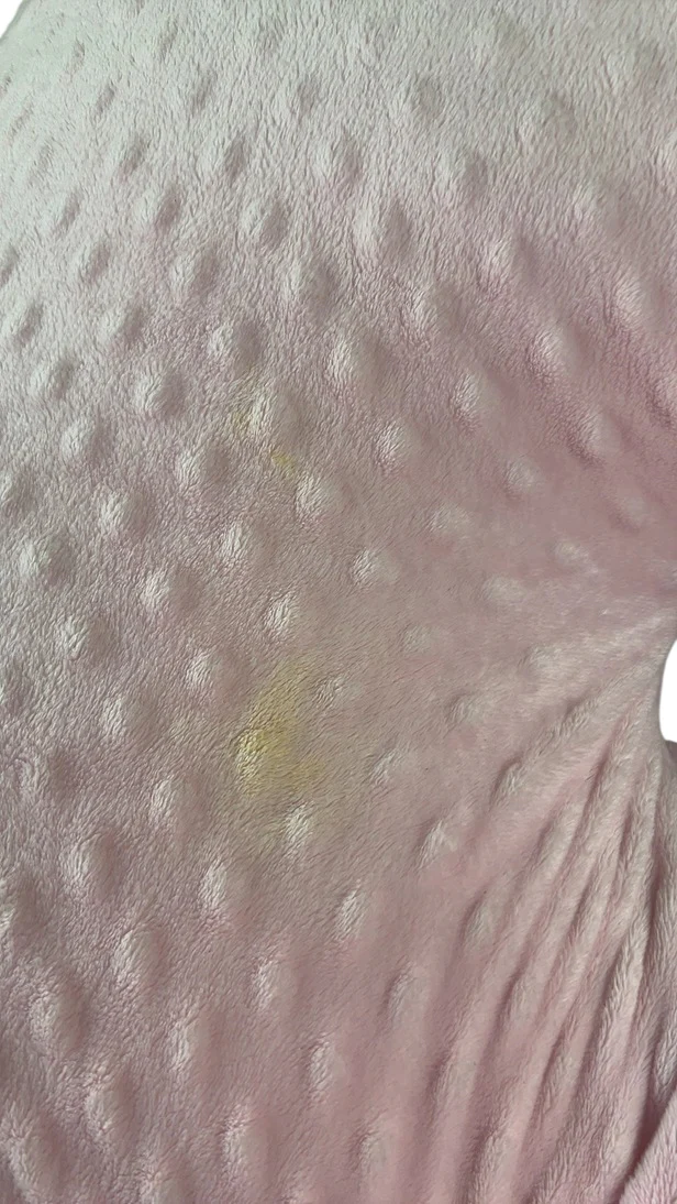 Twin Z Nursing Pillow, Pink - Image 5