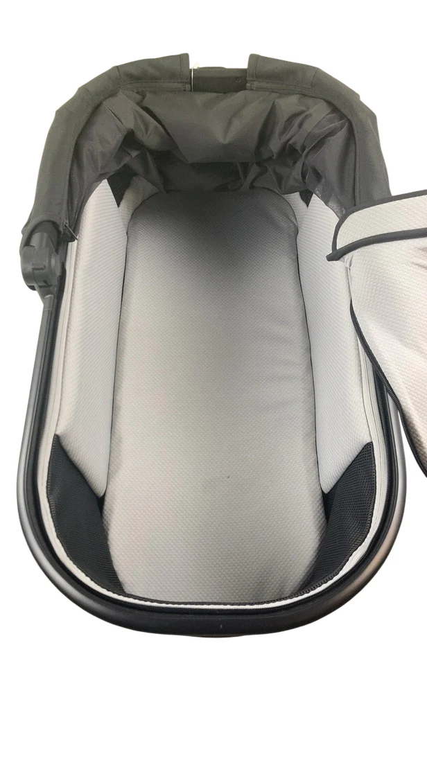 UPPAbaby Bassinet V3, Jake (Charcoal) - Image 6
