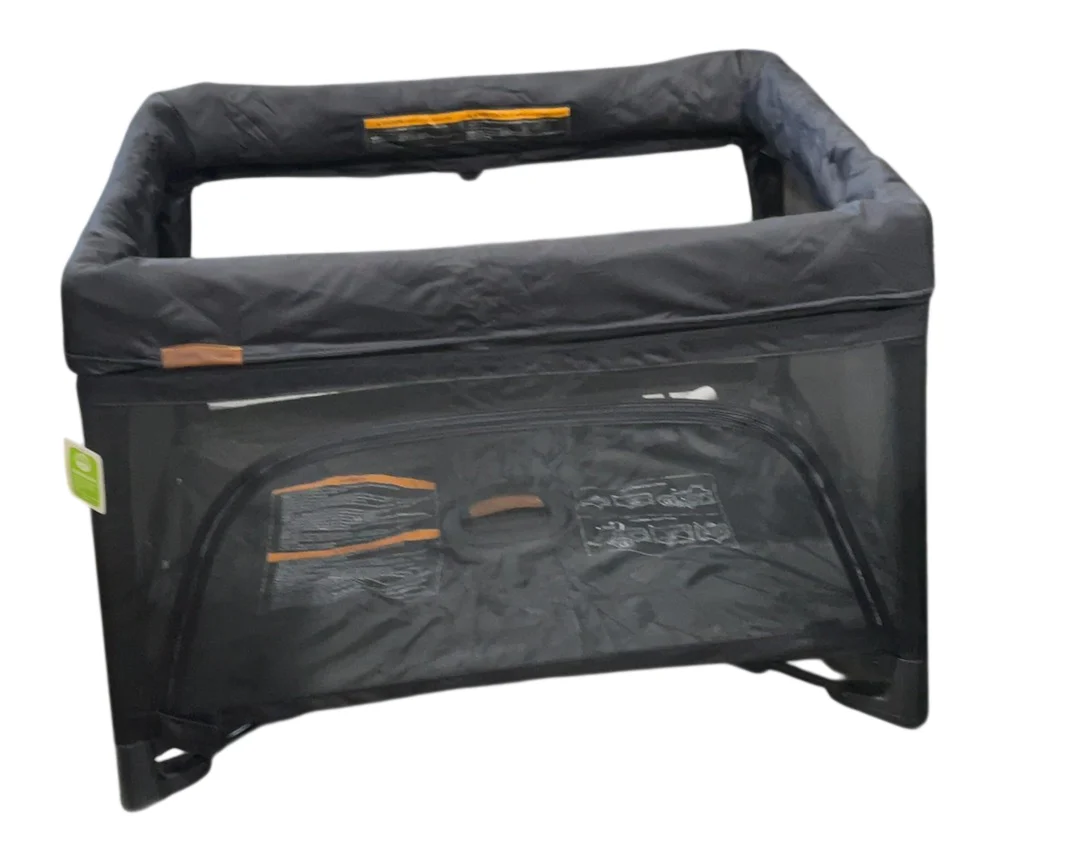 UPPAbaby REMI Playard, Jake (Charcoal)