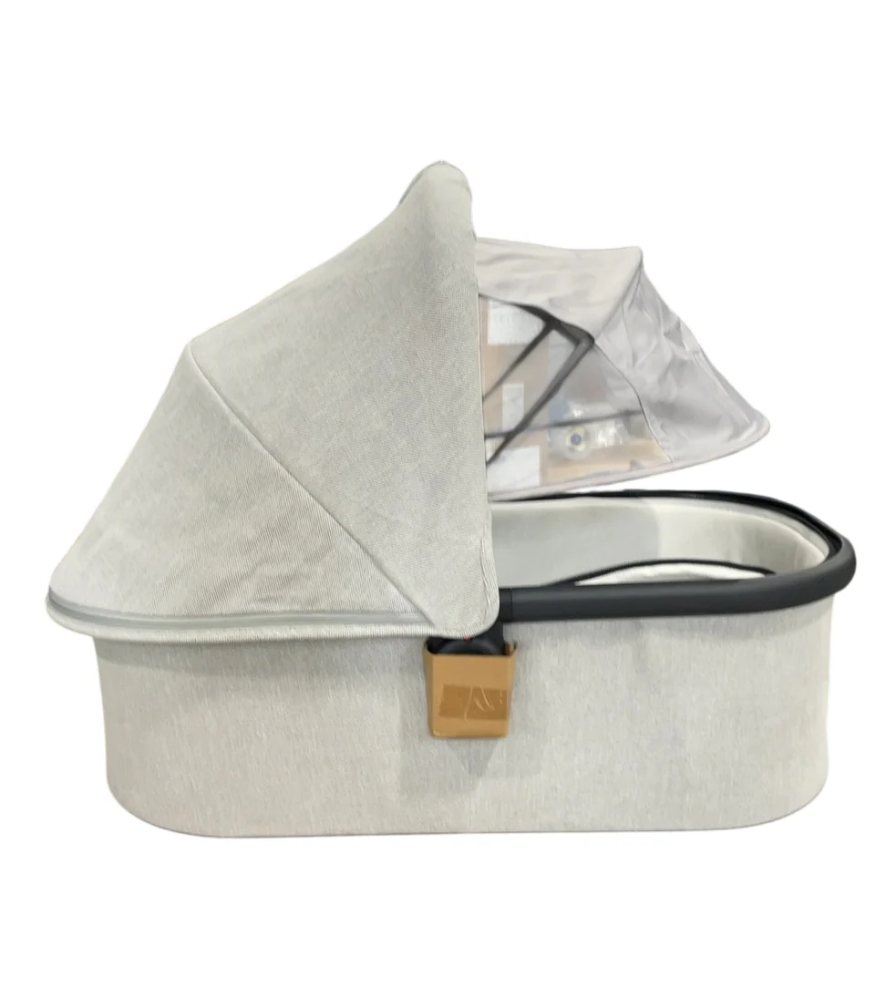 UPPAbaby V2 Bassinet, Anthony (White & Grey Chenille) - Image 3