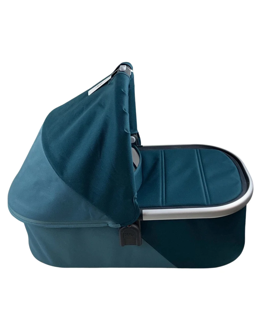 UPPAbaby V2 Bassinet, Finn (Deep Sea) - Image 3