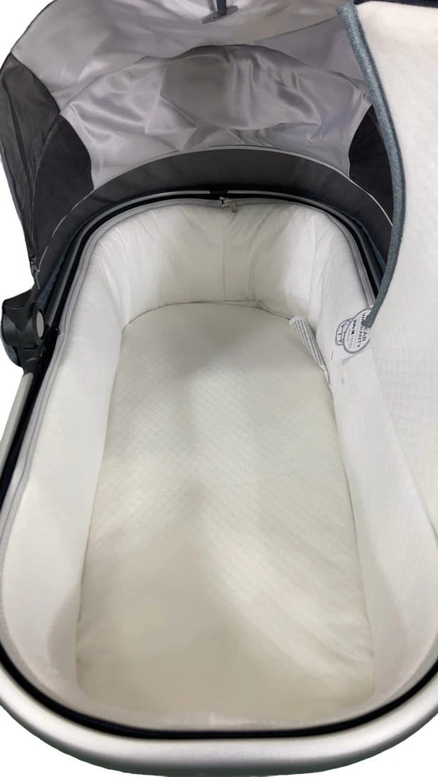 UPPAbaby V2 Bassinet, Gregory (Blue Melange) - Image 4