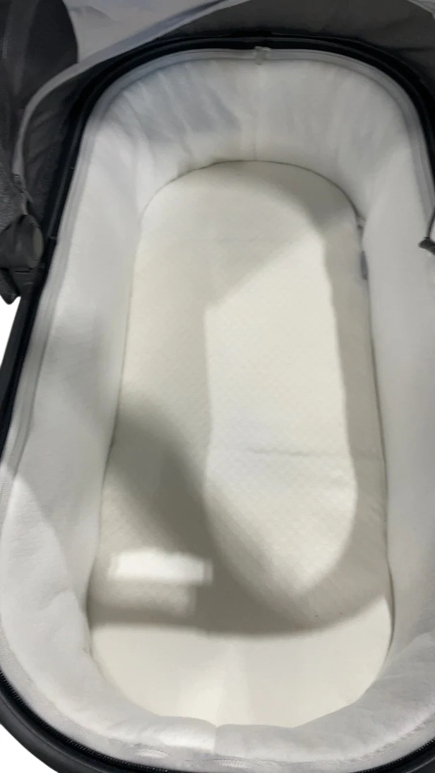 UPPAbaby V2 Bassinet, Greyson (Charcoal Melange) - Image 7