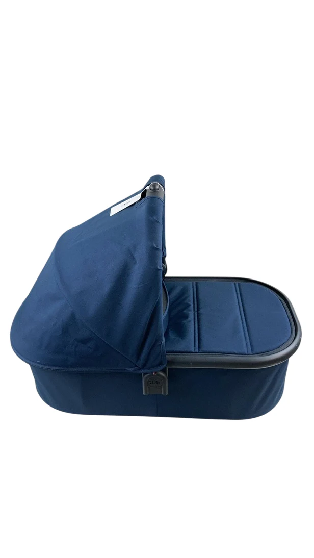 UPPAbaby V2 Bassinet, Noa (Navy) - Image 3