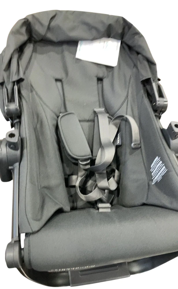UPPAbaby Vista V3 Stroller, Jake (Charcoal), 2025 - Image 2